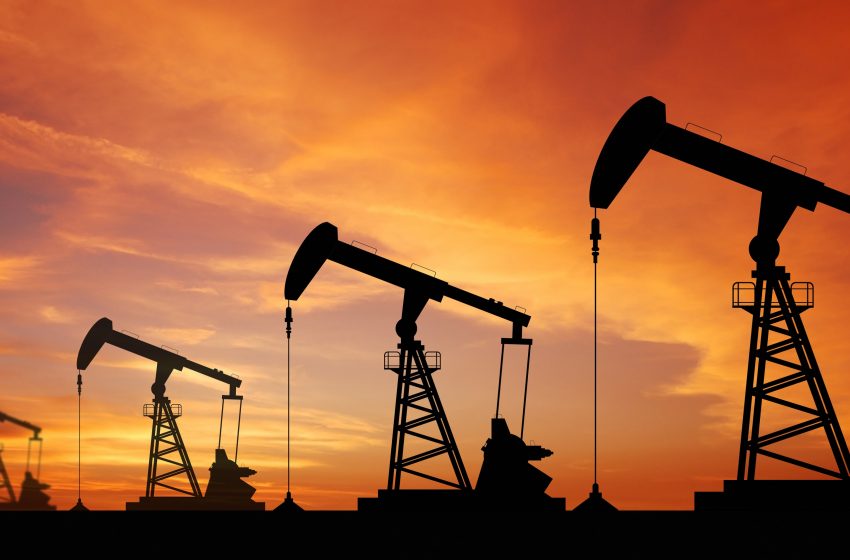 Nigeria’s Oil Output Drops By 15%